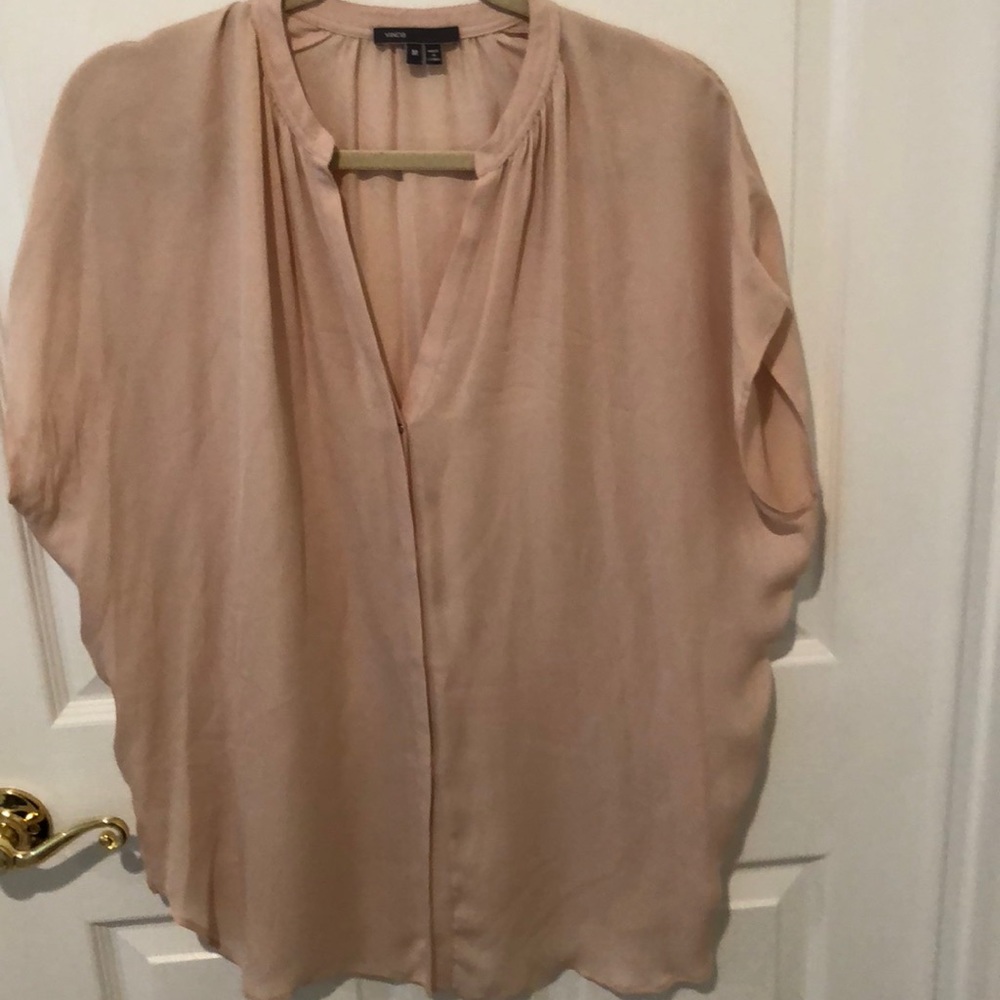 Vince 100 💯 silk top very light pink color